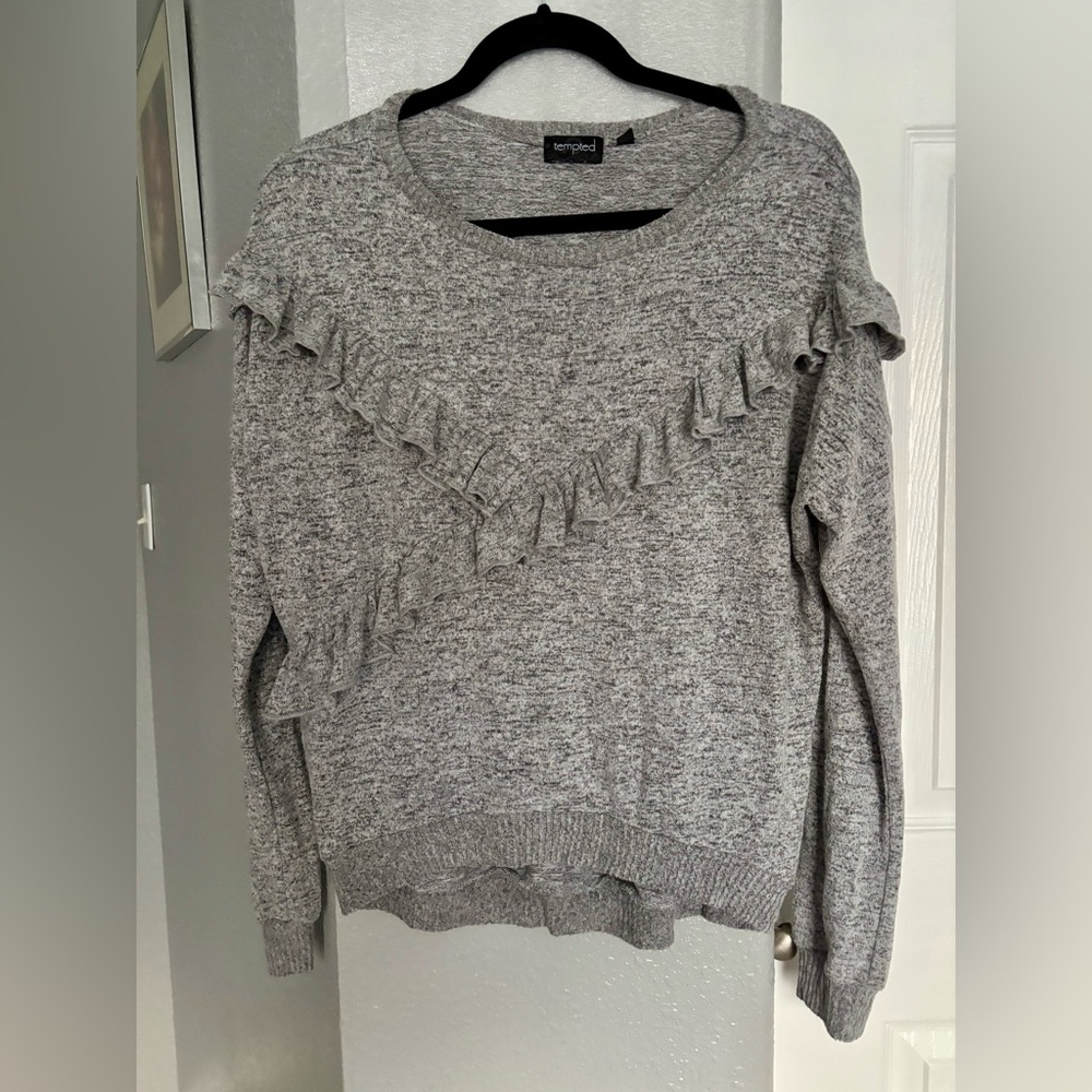 Tempted Heather Gray Ruffle Women’s Sweater Size L